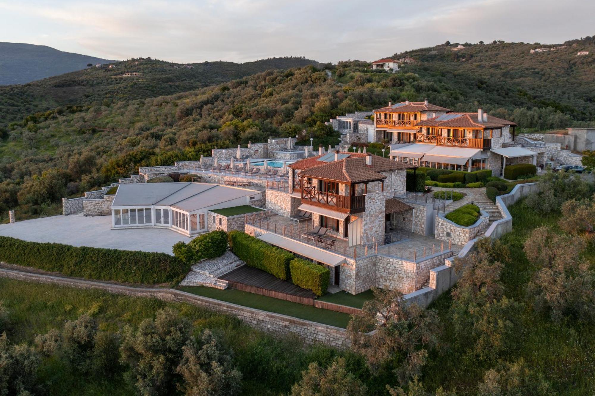 Karavia Lux Inn Afissos Exteriör bild