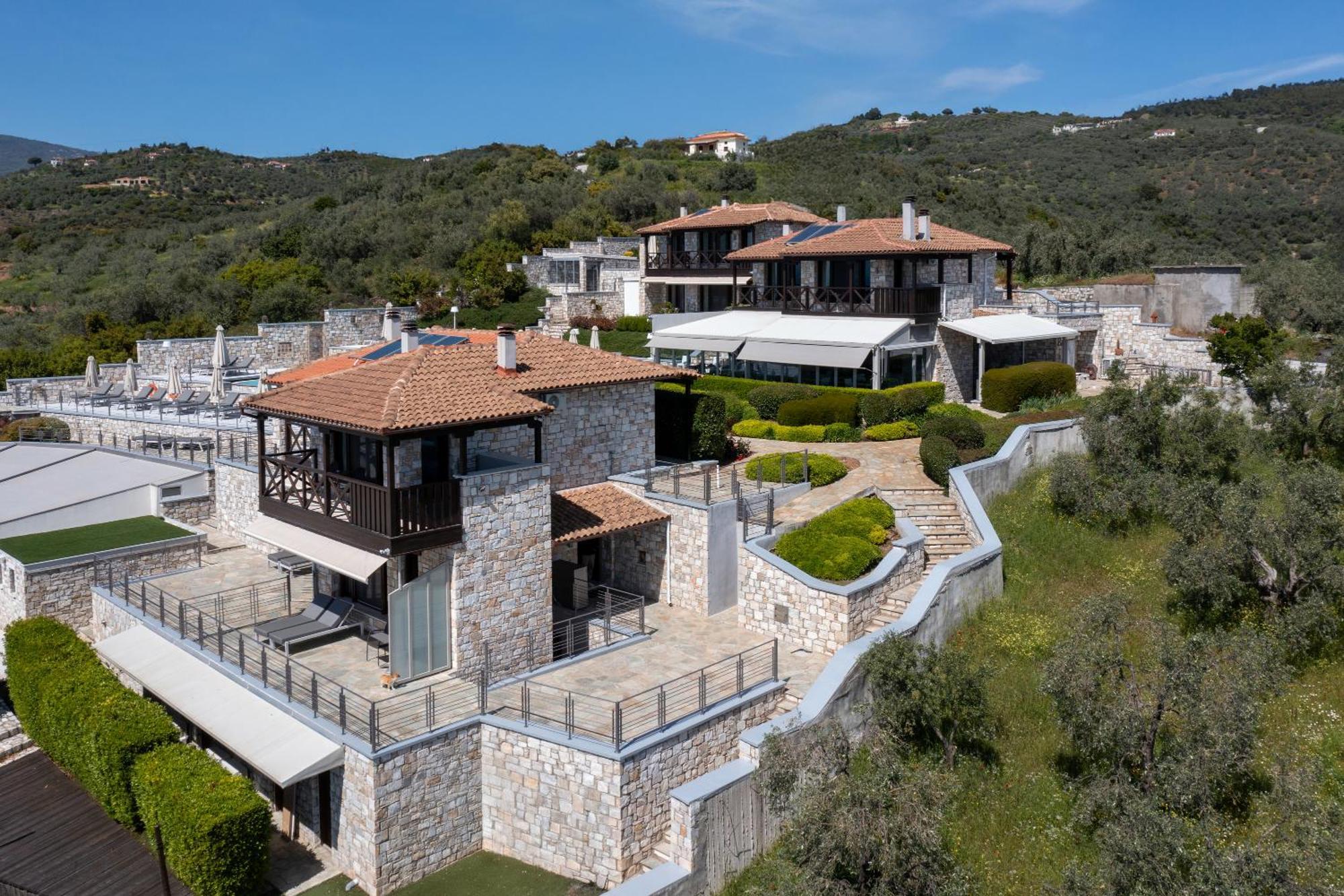 Karavia Lux Inn Afissos Exteriör bild