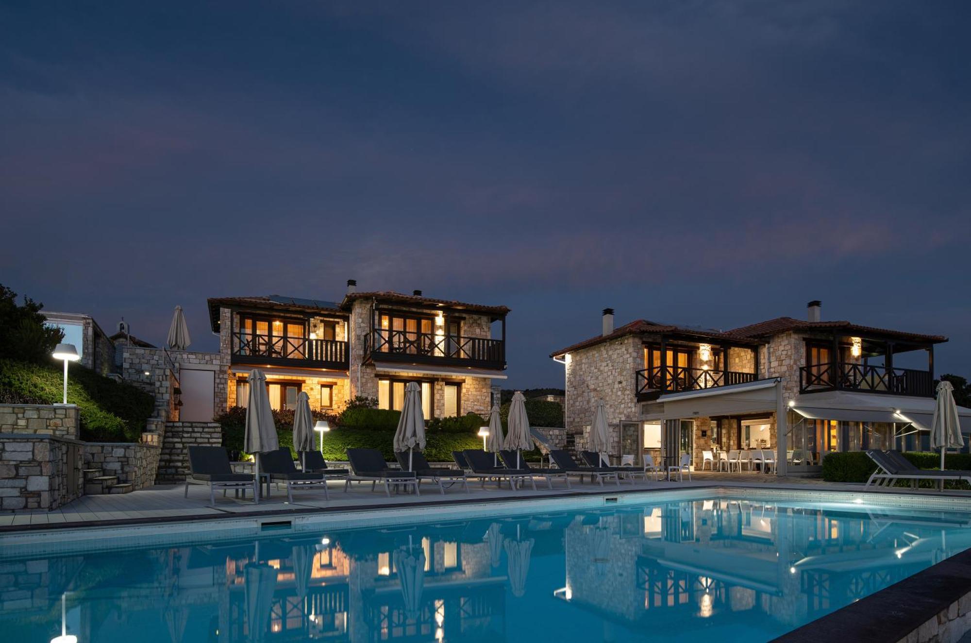 Karavia Lux Inn Afissos Exteriör bild