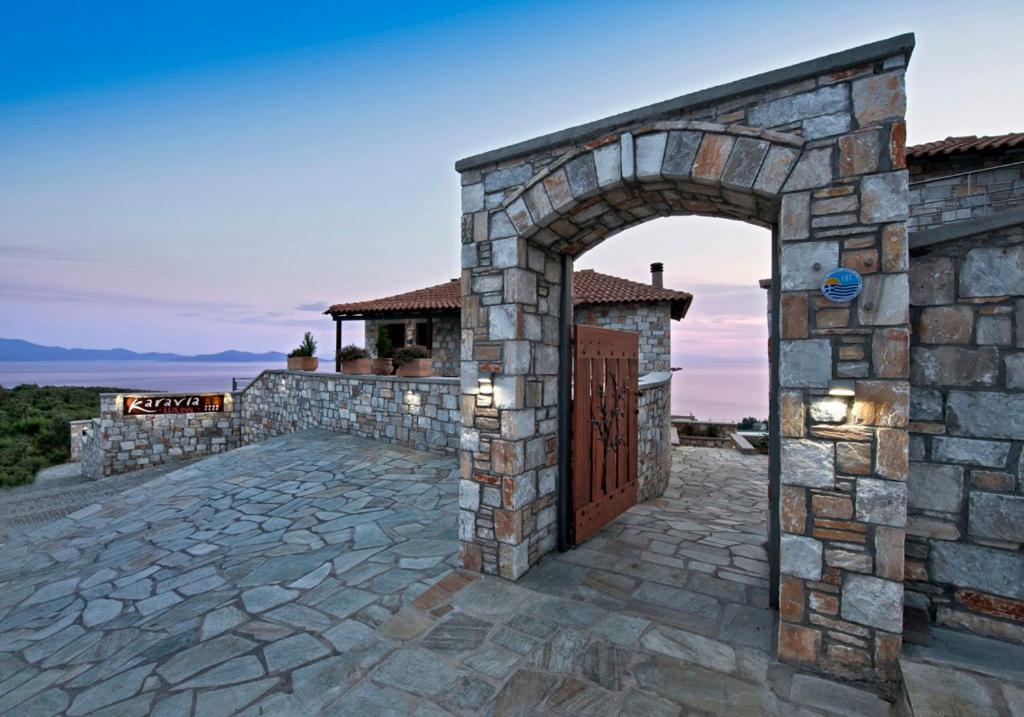 Karavia Lux Inn Afissos Exteriör bild