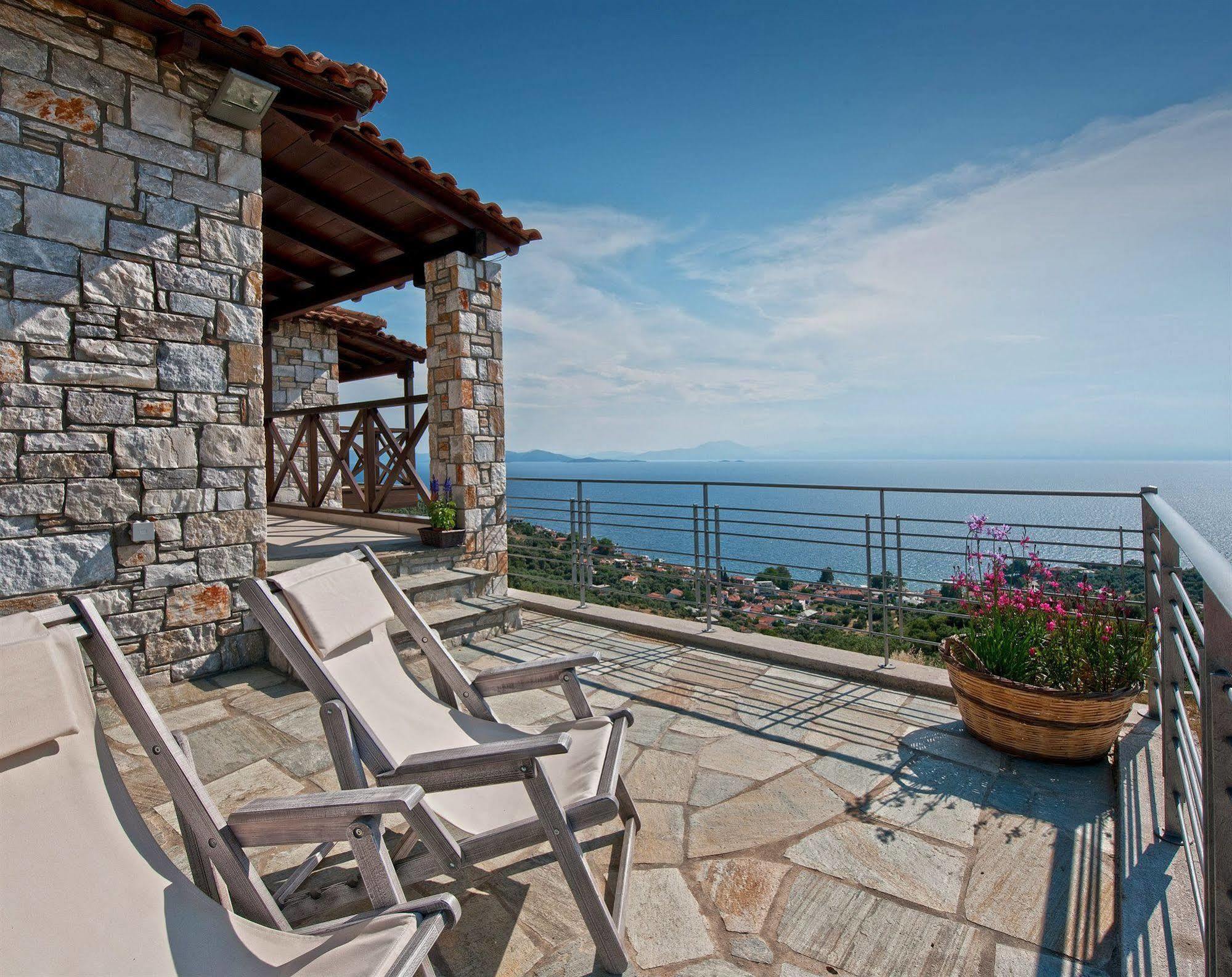 Karavia Lux Inn Afissos Exteriör bild